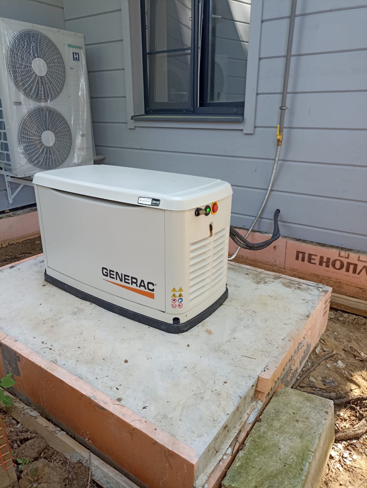 Газовый генератор Generac